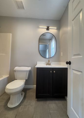 2214 Burns St, Nashville, TN 37216