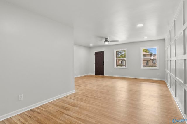 2702 Oakdale Terrace, Huntsville, AL 35810