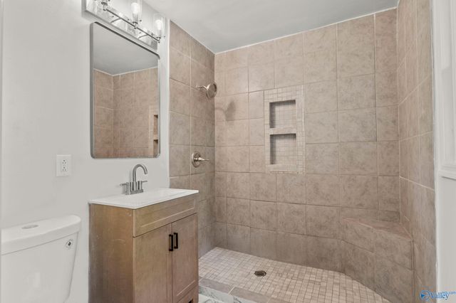 2702 Oakdale Terrace, Huntsville, AL 35810