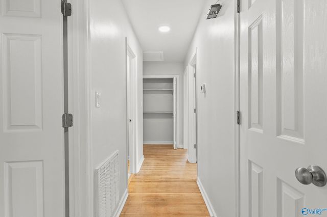 2702 Oakdale Terrace, Huntsville, AL 35810