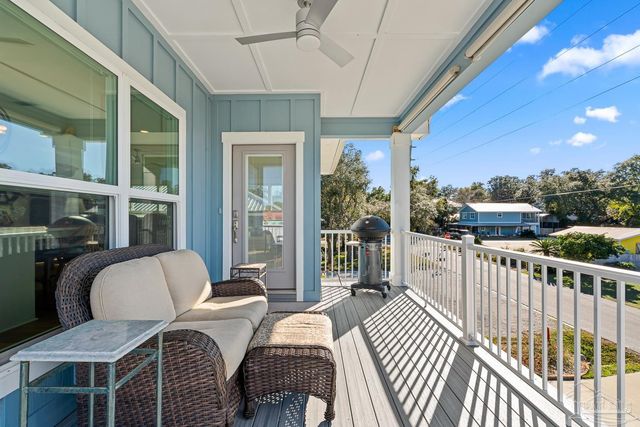 5492 Wolfhead Ave, Orange Beach, AL 36561