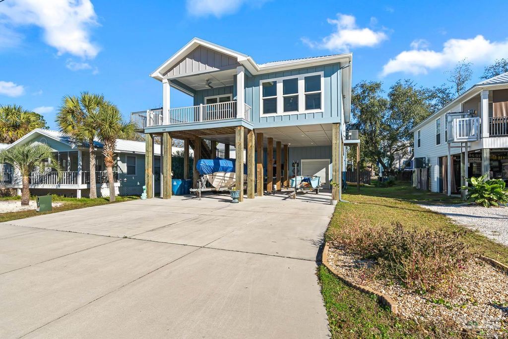 5492 Wolfhead Ave, Orange Beach, AL 36561