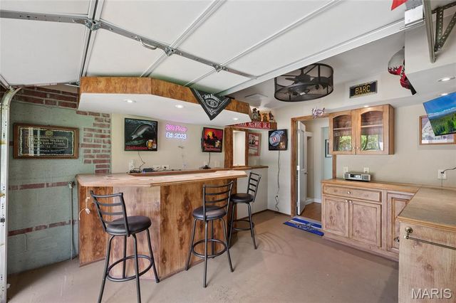 9 Hazelwood Court, Hazelwood, MO 63042
