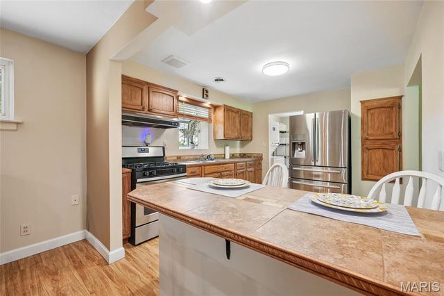9 Hazelwood Court, Hazelwood, MO 63042