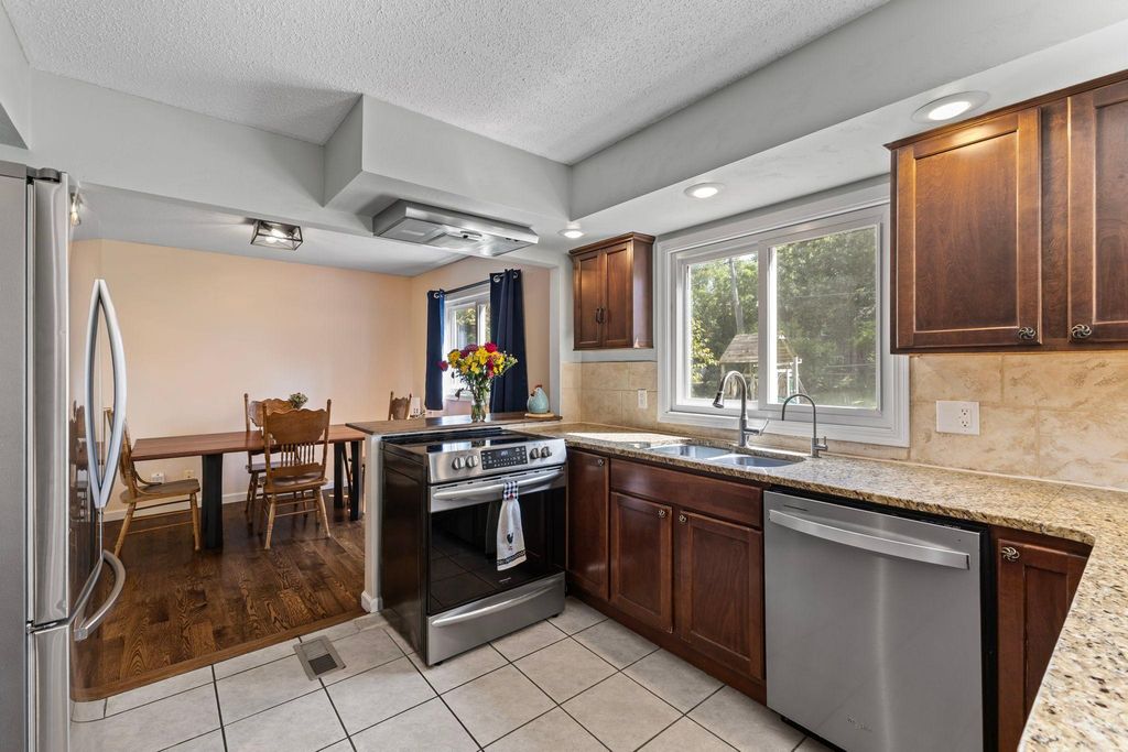 2003 Tamarack Lane, Burnsville, MN 55337 — photo 2