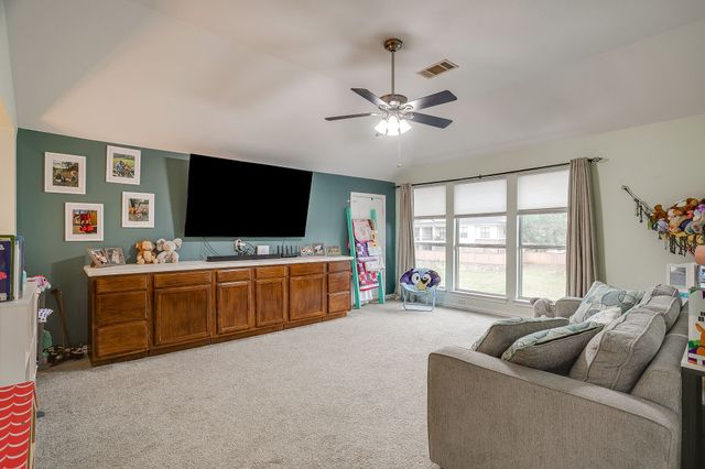 8737 Sunset Trace Drive, Fort Worth, TX 76244