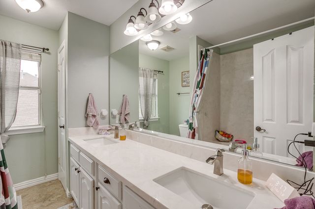 8737 Sunset Trace Drive, Fort Worth, TX 76244