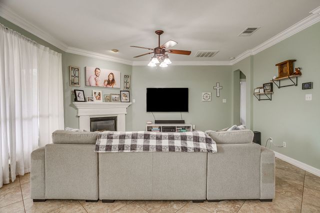 8737 Sunset Trace Drive, Fort Worth, TX 76244