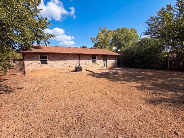 510 Holsey Drive, Noble, OK 73068