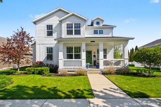 567 Blackstone Street, Holland, MI 49423