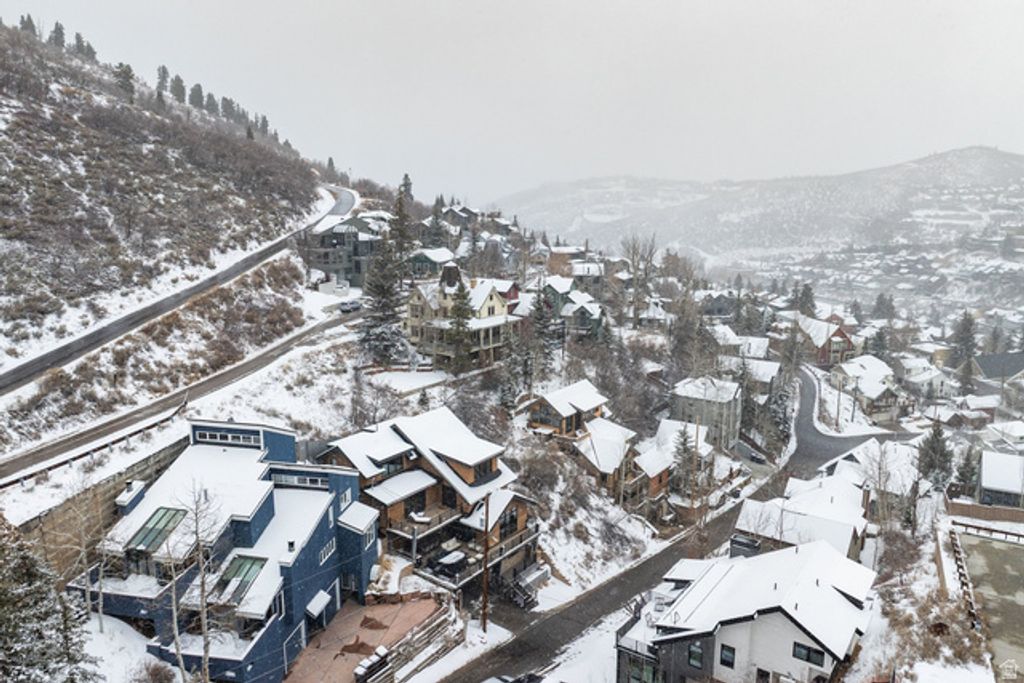Image 74 of property listing at 88 KING RD, Park City, UT 84060