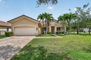 6810 Osage Circle, Greenacres, FL 33413