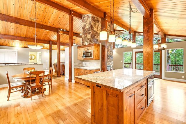 23448 Wayfarer Ct, Auburn, CA 95602