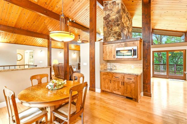 23448 Wayfarer Ct, Auburn, CA 95602