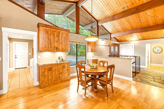 23448 Wayfarer Ct, Auburn, CA 95602