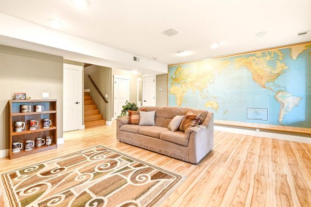 23448 Wayfarer Ct, Auburn, CA 95602