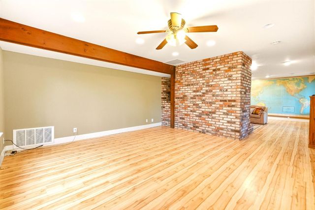 23448 Wayfarer Ct, Auburn, CA 95602