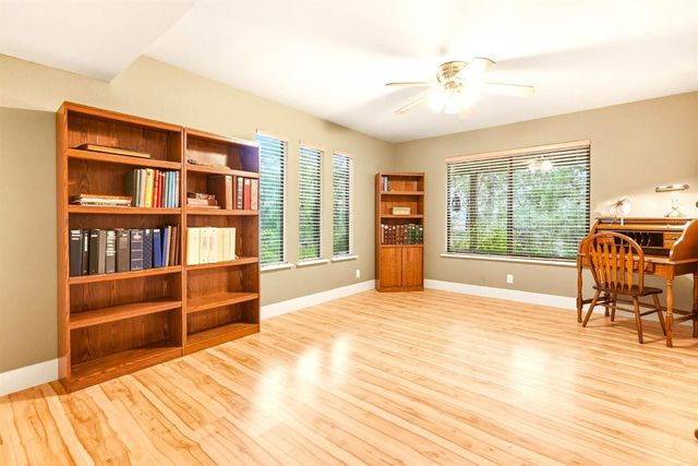 23448 Wayfarer Ct, Auburn, CA 95602