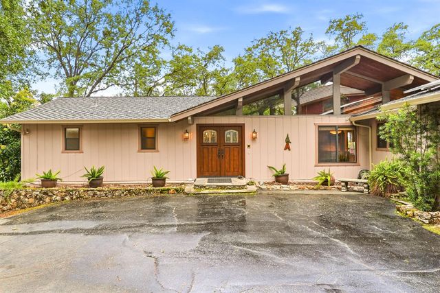 23448 Wayfarer Ct, Auburn, CA 95602