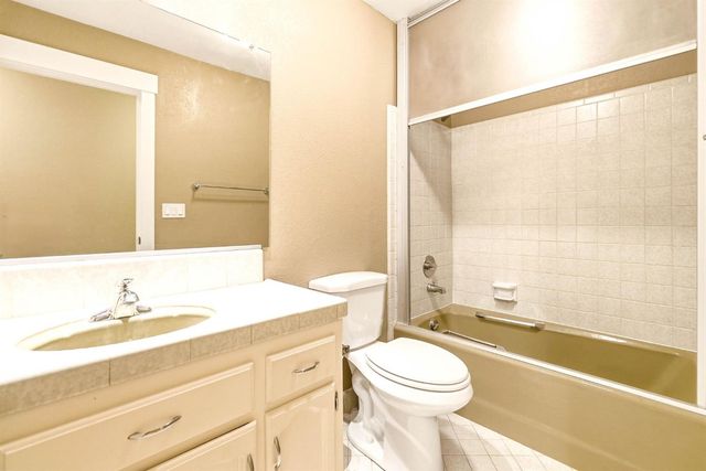 23448 Wayfarer Ct, Auburn, CA 95602