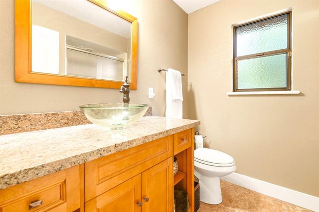 23448 Wayfarer Ct, Auburn, CA 95602