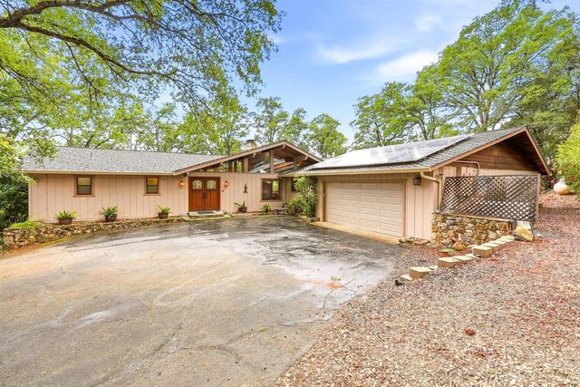 23448 Wayfarer Ct, Auburn, CA 95602