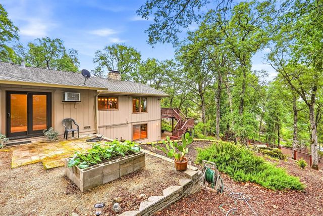 23448 Wayfarer Ct, Auburn, CA 95602