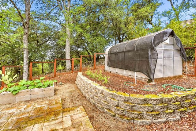 23448 Wayfarer Ct, Auburn, CA 95602