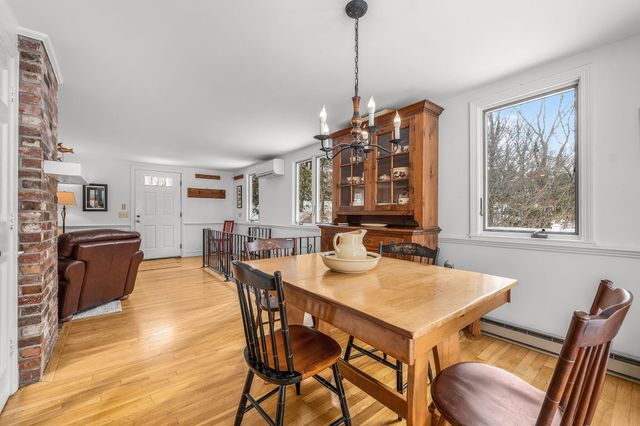 29 Oak Ridge Road, East Sandwich, MA 02537