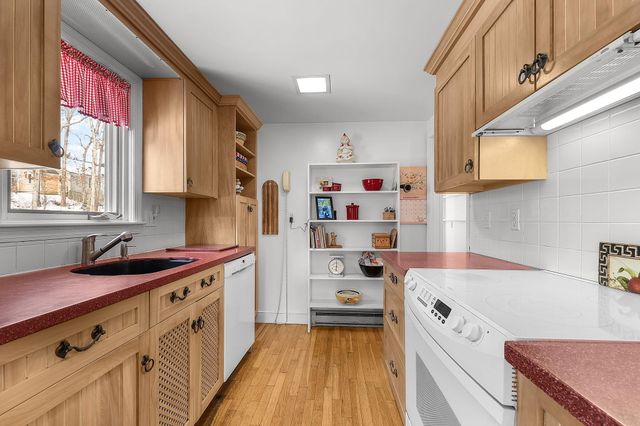 29 Oak Ridge Road, East Sandwich, MA 02537