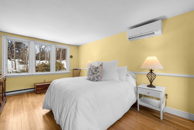 29 Oak Ridge Road, East Sandwich, MA 02537