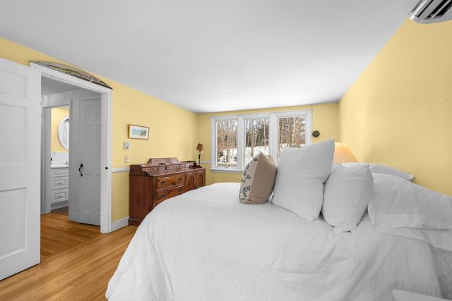 29 Oak Ridge Road, East Sandwich, MA 02537