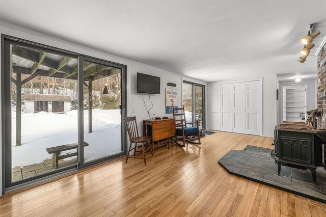 29 Oak Ridge Road, East Sandwich, MA 02537