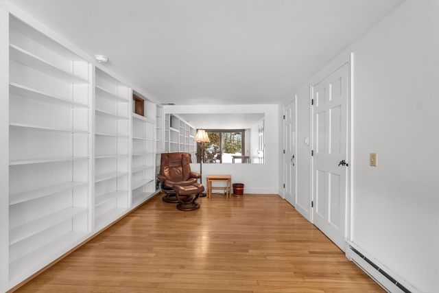 29 Oak Ridge Road, East Sandwich, MA 02537