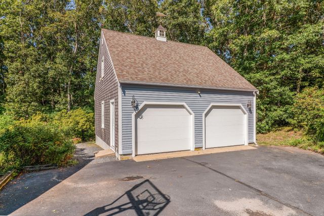 29 Oak Ridge Road, East Sandwich, MA 02537
