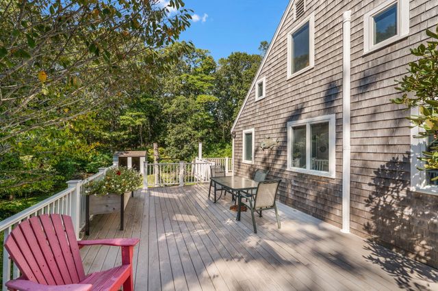 29 Oak Ridge Road, East Sandwich, MA 02537