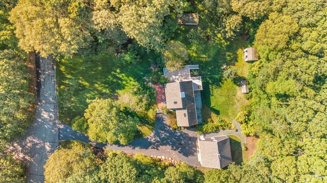 29 Oak Ridge Road, East Sandwich, MA 02537