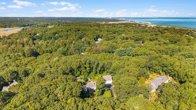 29 Oak Ridge Road, East Sandwich, MA 02537