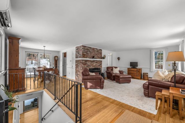 29 Oak Ridge Road, East Sandwich, MA 02537