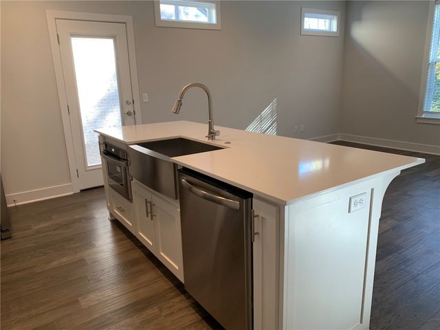 2351 E Amherst Alley, Fayetteville, AR 72703