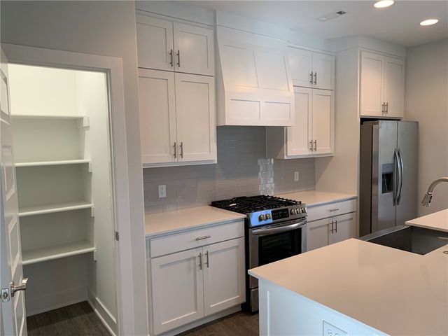 2351 E Amherst Alley, Fayetteville, AR 72703