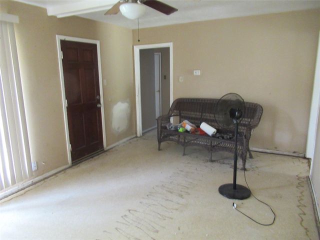 4122 Belgrade Drive, Houston, TX 77045