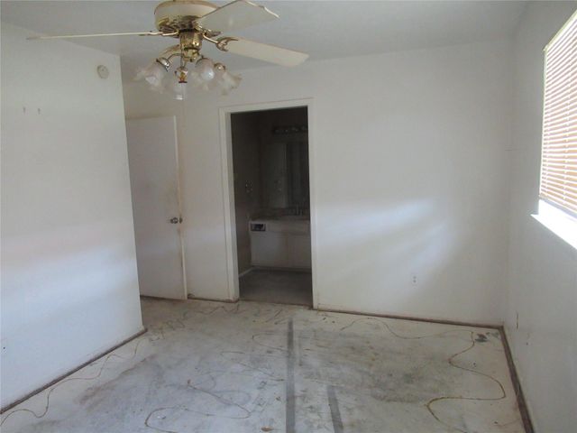 4122 Belgrade Drive, Houston, TX 77045