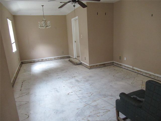 4122 Belgrade Drive, Houston, TX 77045