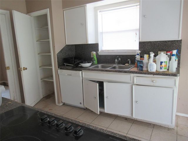 4122 Belgrade Drive, Houston, TX 77045