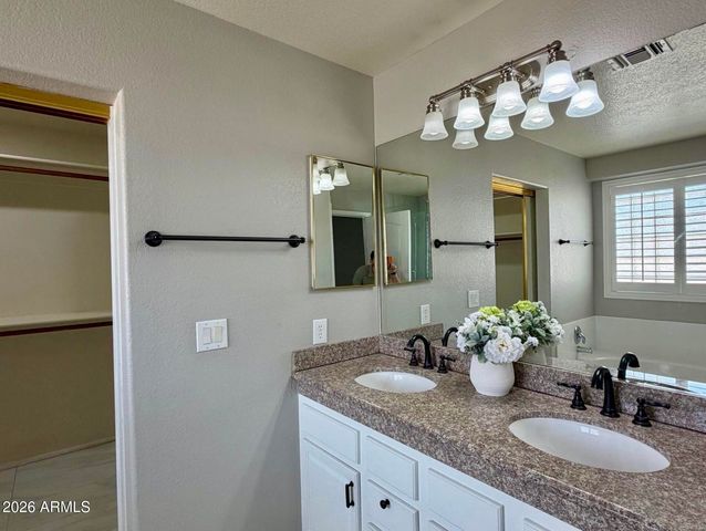 2529 W BIG OAK Street, Phoenix, AZ 85085