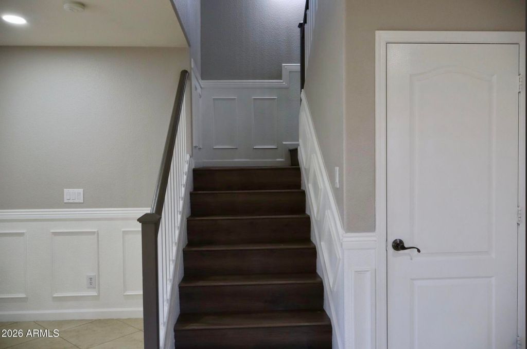 Image 16 of property listing at 2529 W BIG OAK Street, Phoenix, AZ 85085