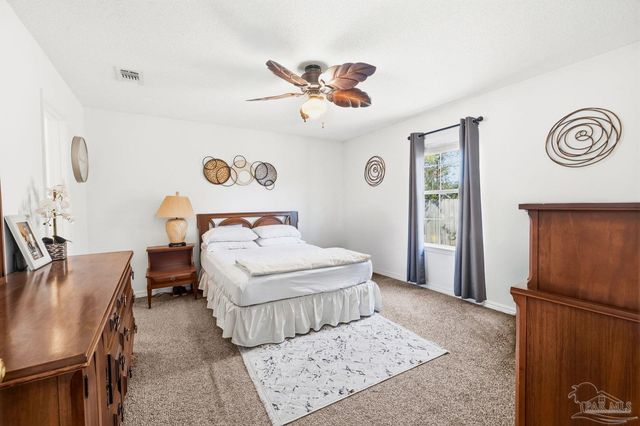 167 Carrier Dr, Pensacola, FL 32506