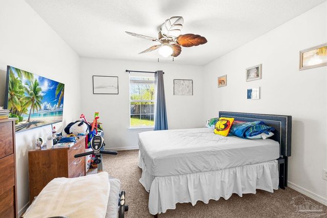 167 Carrier Dr, Pensacola, FL 32506