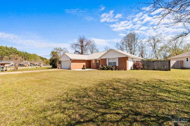 167 Carrier Dr, Pensacola, FL 32506